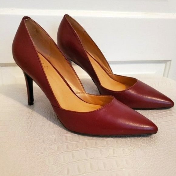 Banana Republic Shoes - BANANA REPUBLIC Leather Pointed Toe Pumps Size 8